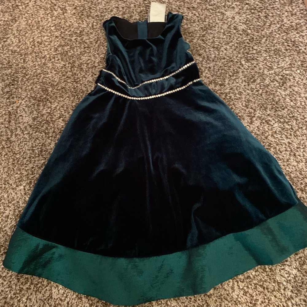 Used Rare Editions 4T/4 green velvet dress